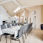 Casa de Férias 5 Star Holiday Home In Idestrup Bøtø By