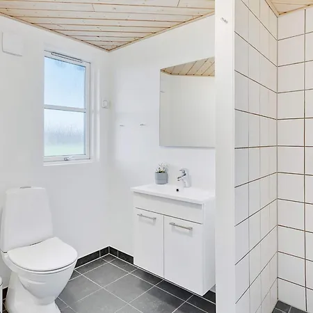 Luxury Pool Marielyst - By Traum Boto By