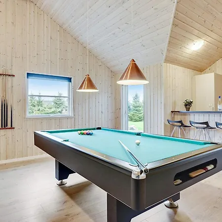 5 Star In Idestrup Bøtø By