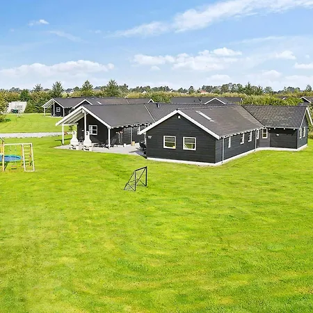 Luxury Pool Marielyst - By Traum * Boto By