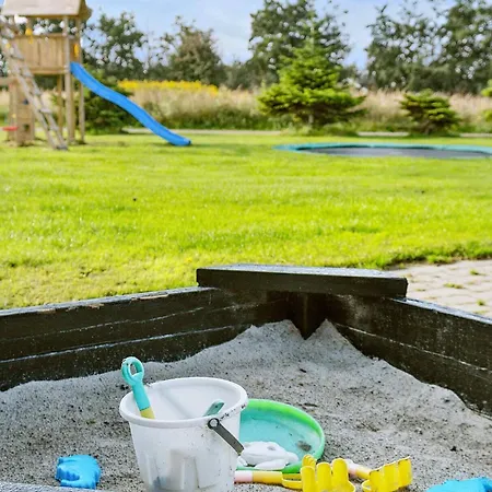 Дом отдыха Luxury Pool Marielyst - By Traum