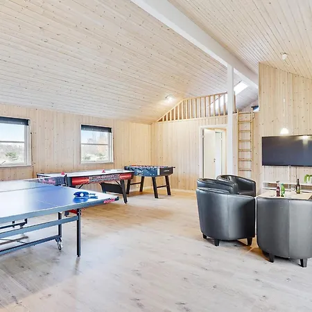 5 Star In Idestrup Boto By