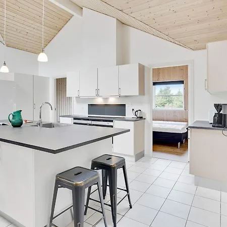 Holiday home 5 Star In Idestrup *